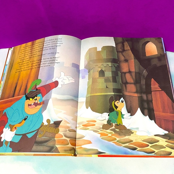 WALT DISNEY’S THE PRINCE AND THE PAUPER VTG 1990 HARDCOVER BOOK 96p GALLERY BOOK - Picture 5 of 16